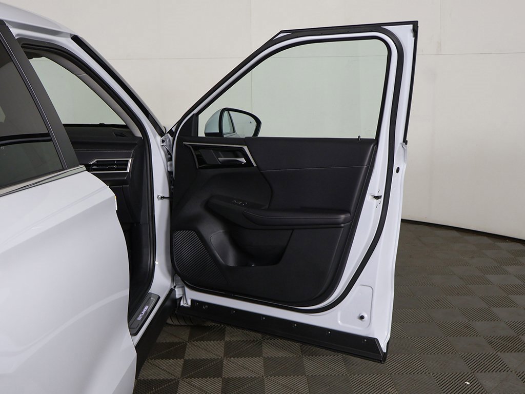 New 2025 Mitsubishi Outlander SE image 25