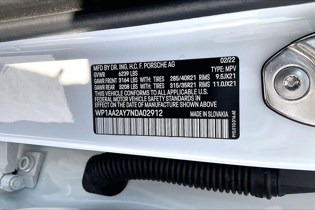 Used 2022 Porsche Cayenne image 17