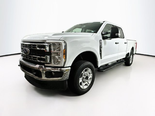 Used 2025 Ford F250 XLT w/ Snow Plow Prep Package AWD/4WD image 3