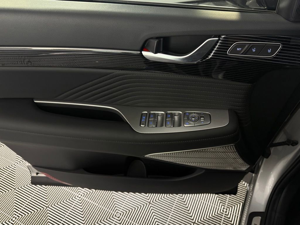 Used 2025 Hyundai Palisade Calligraphy image 28