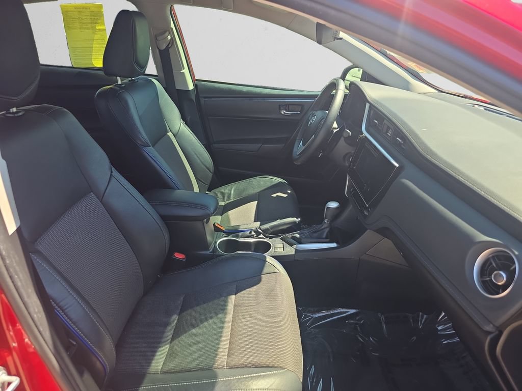 Used 2018 Toyota Corolla SE FWD image 16