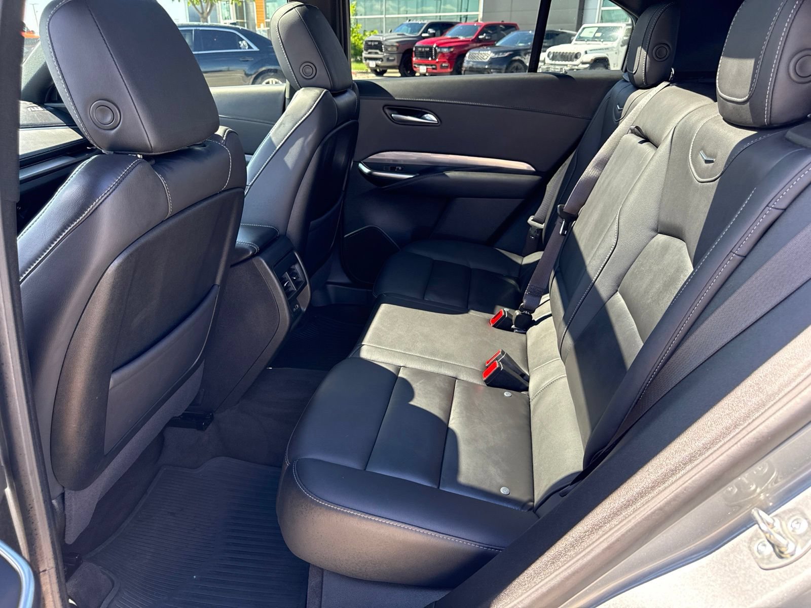 Used 2025 Cadillac XT4 Premium Luxury w/ Cold Weather Package FWD image 11