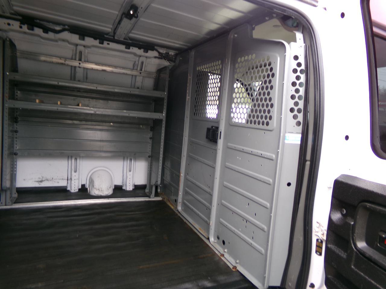 Used 2018 Chevrolet Express 2500 w/ Driver Convenience Package image 19