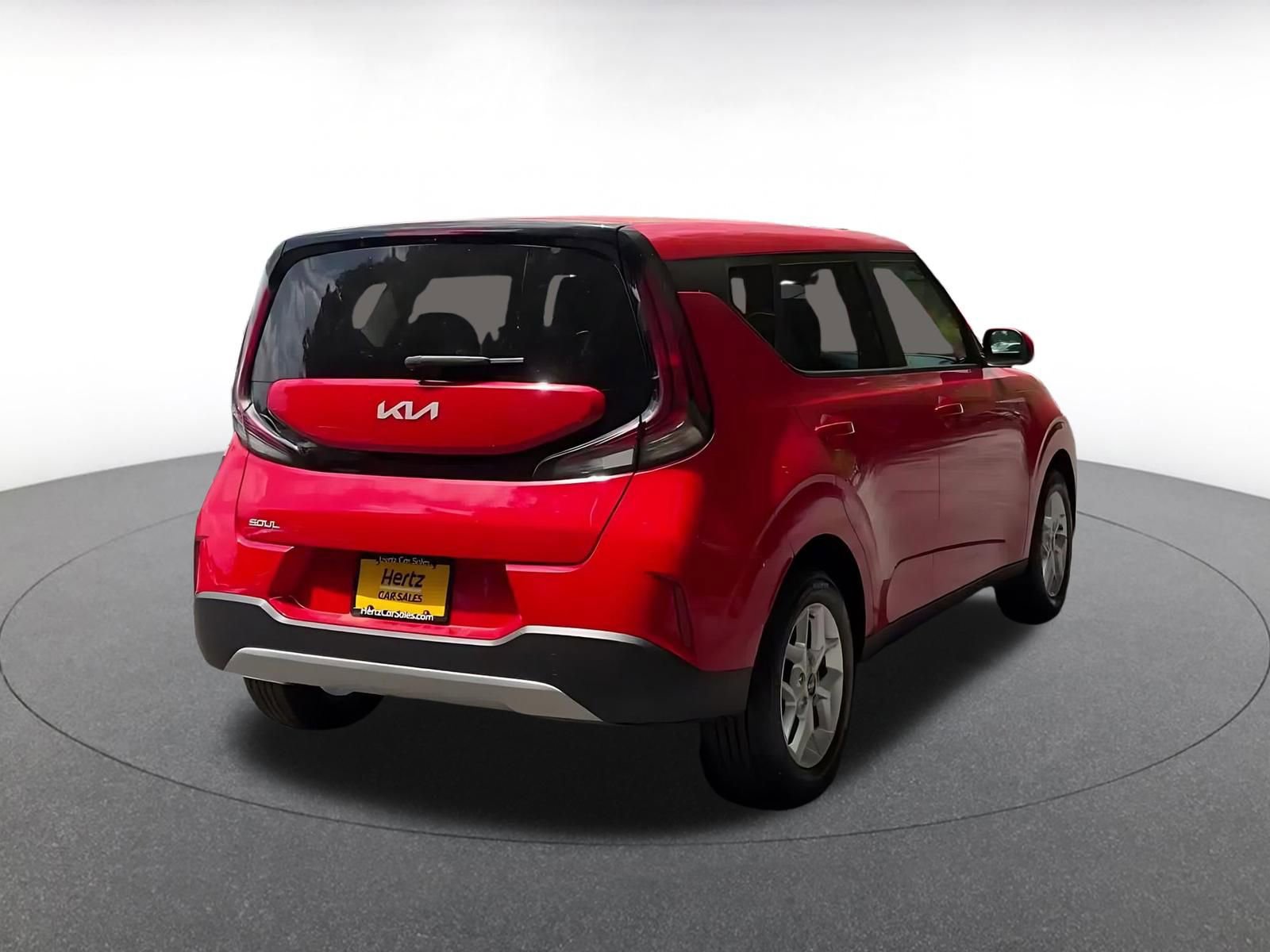 Used 2025 Kia Soul LX w/ LX Technology Package FWD image 16