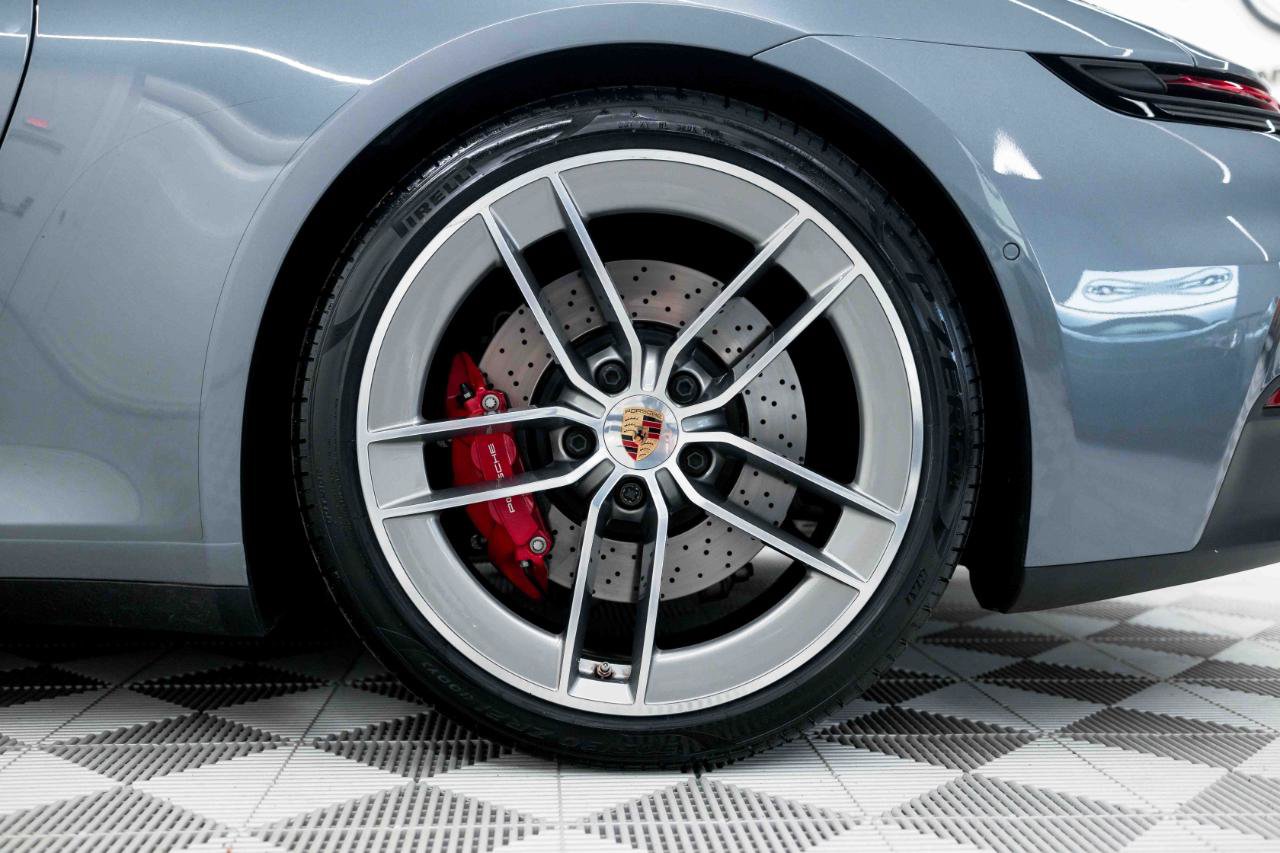 Used 2025 Porsche 911 Carrera S RWD image 35