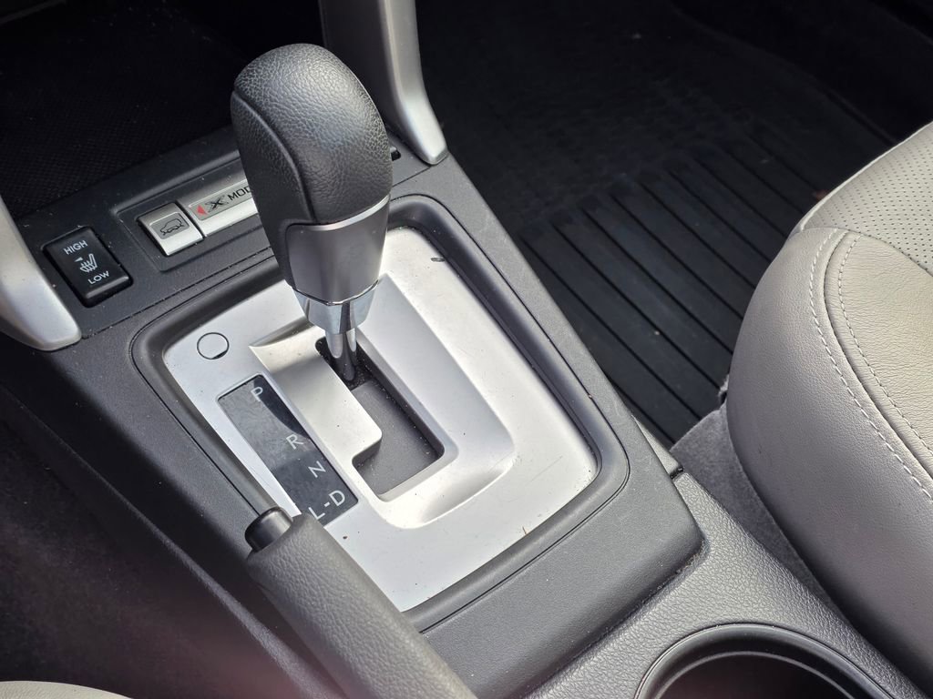 Used 2015 Subaru Forester 2.5i Limited image 12