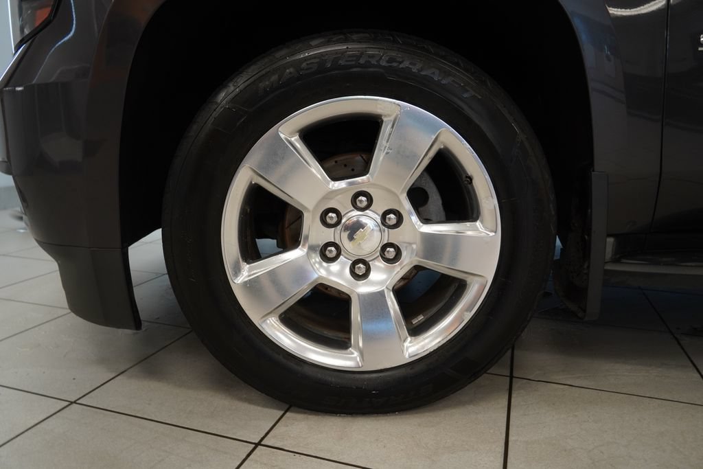 Used 2016 Chevrolet Suburban LT AWD/4WD image 10