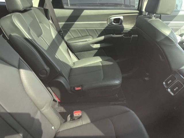 Used 2025 Kia Sorento SX image 11