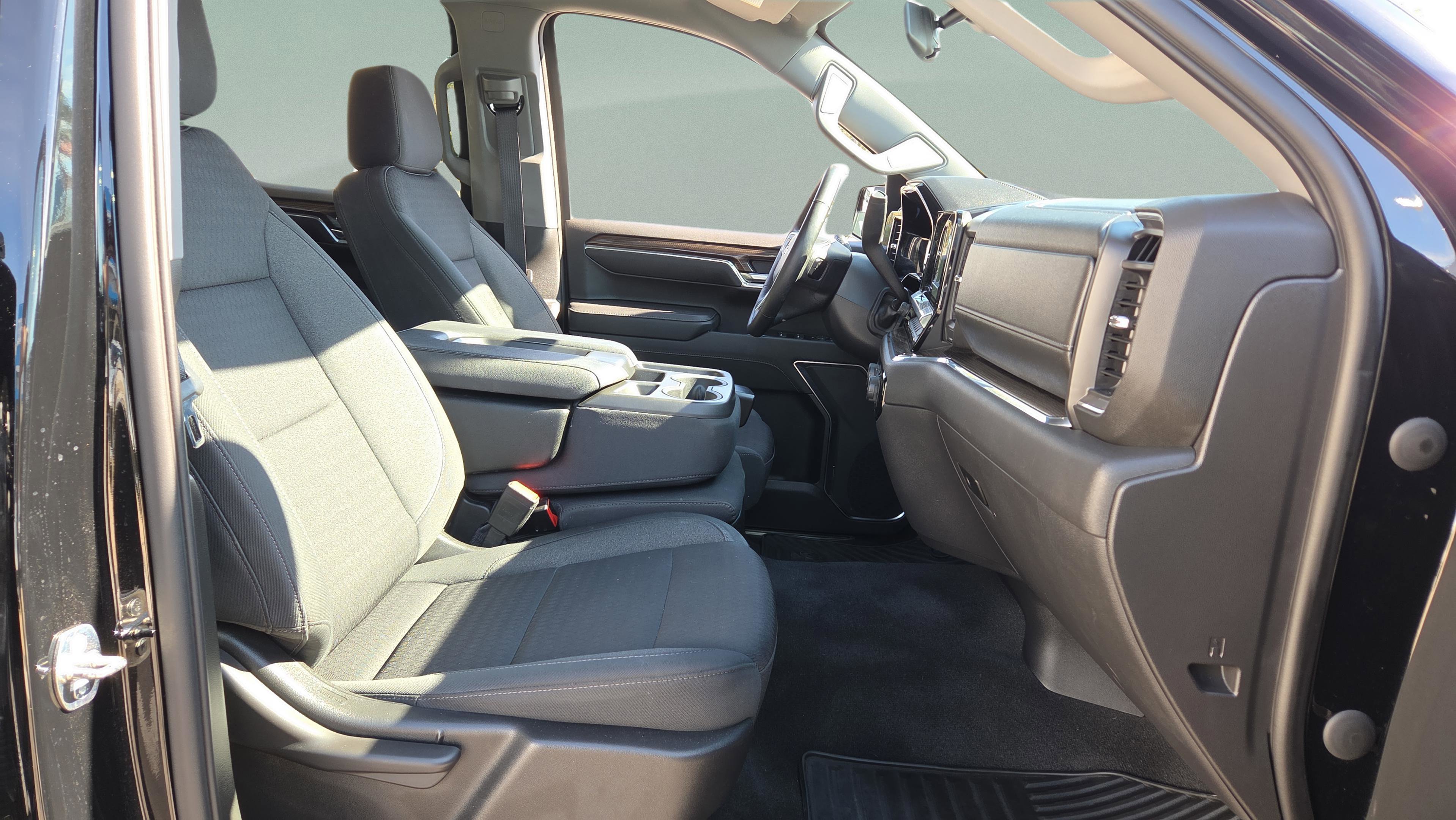 Used 2023 Chevrolet Silverado 1500 LT image 16