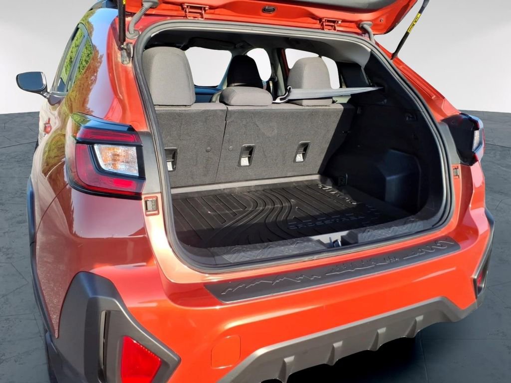Used 2024 Subaru Crosstrek 2.0i Premium AWD/4WD image 8