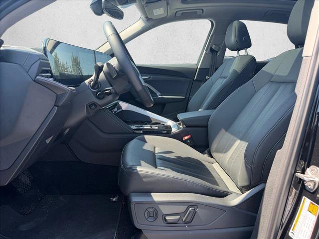 Certified 2025 Audi Q5 Premium w/ Convenience Package AWD/4WD image 11