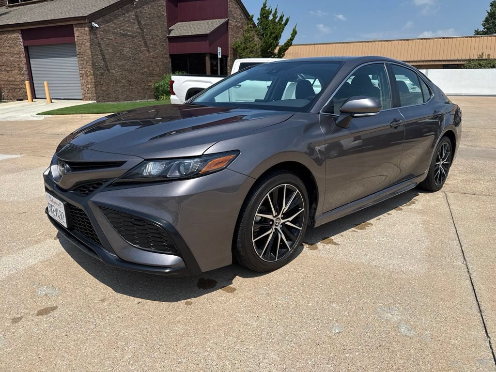 Used 2024 Toyota Camry SE