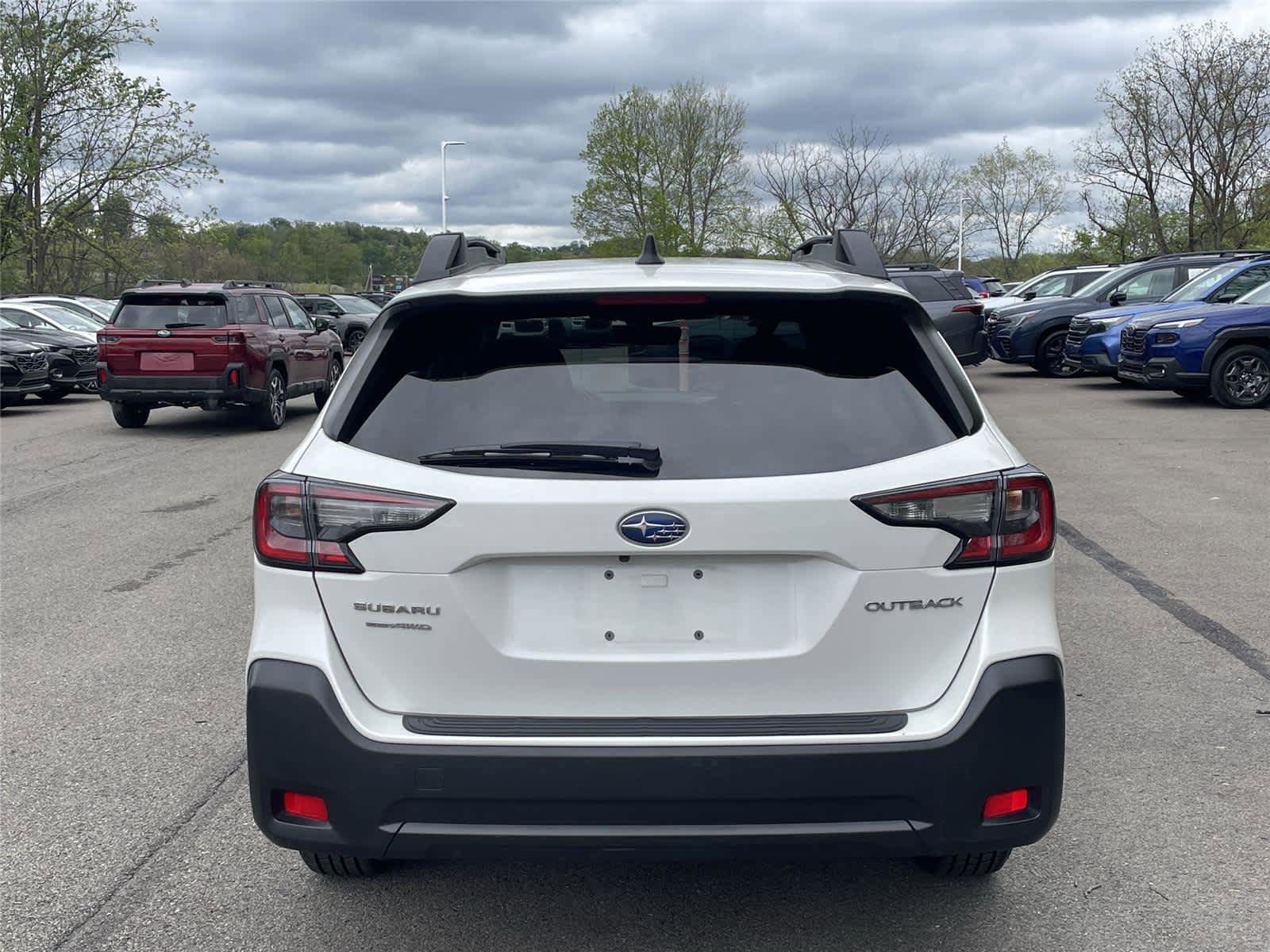 Certified 2023 Subaru Outback Premium AWD/4WD image 4