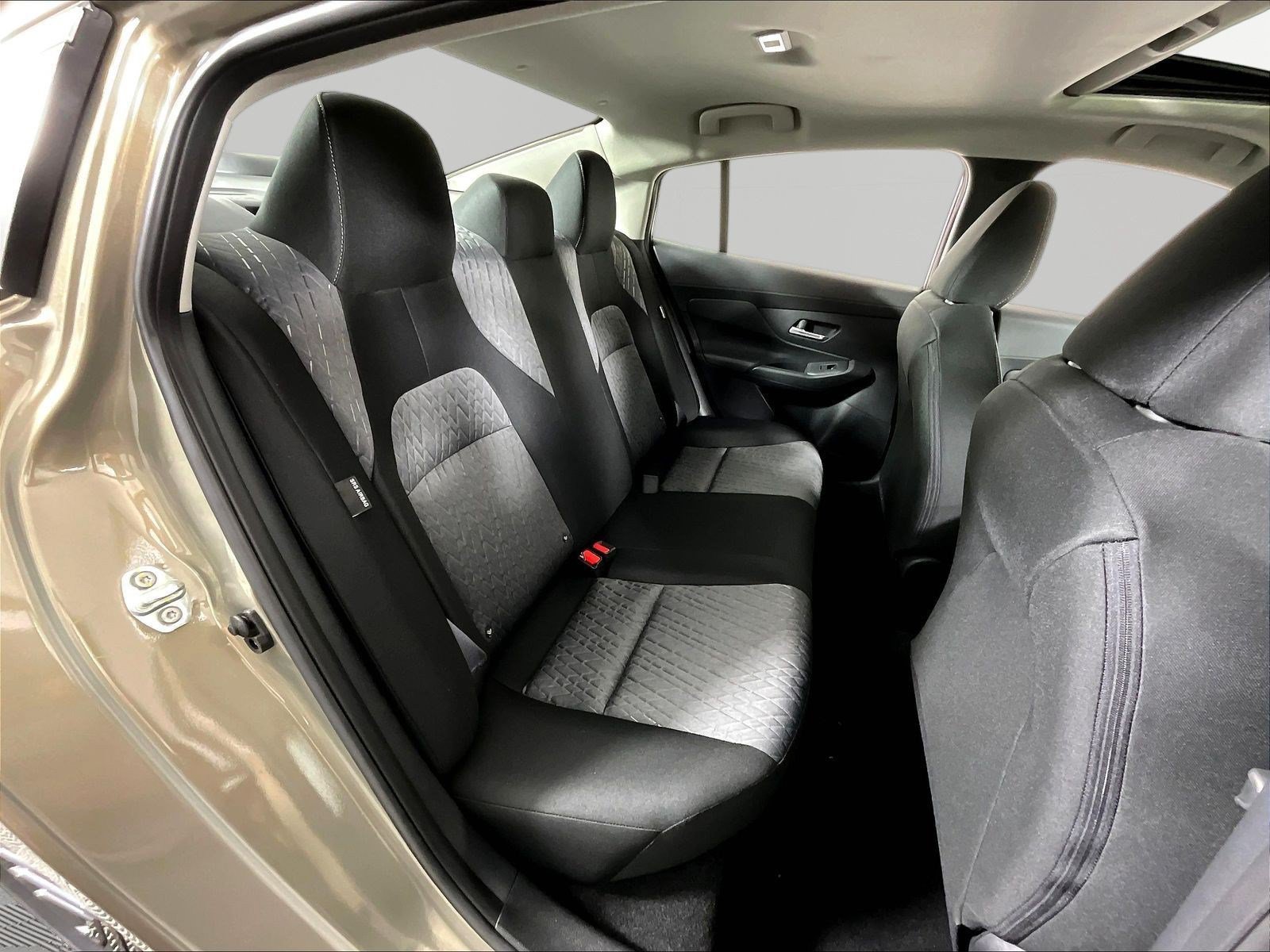 New 2026 Nissan Sentra SV w/ SV Convenience Package FWD image 20