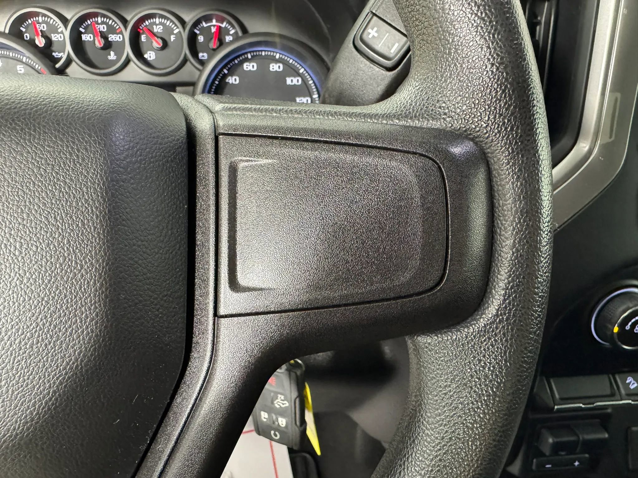 Used 2021 Chevrolet Silverado 1500 Custom Trail Boss AWD/4WD image 16