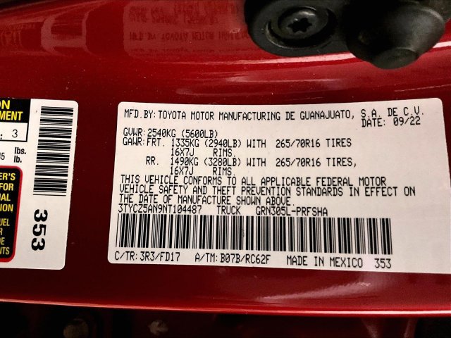 Used 2022 Toyota Tacoma TRD Off-Road w/ Technology Package AWD/4WD image 33