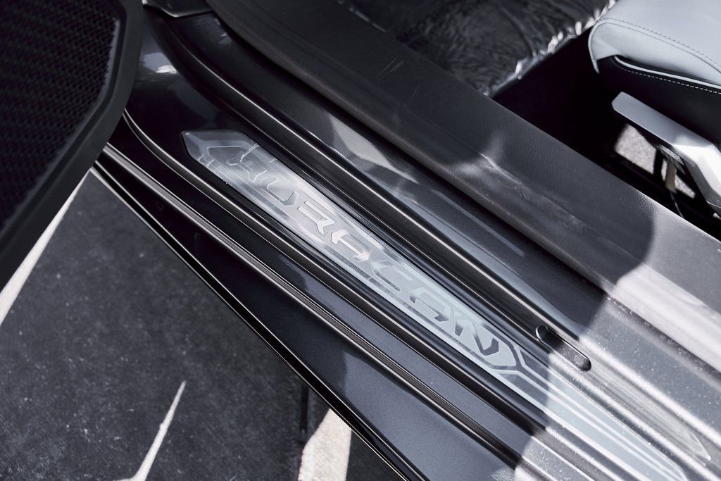 Used 2024 Lamborghini Huracan EVO image 38