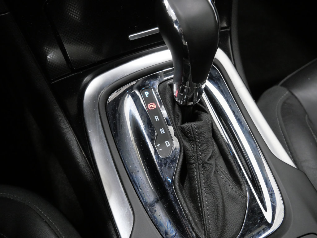 Used 2015 Buick Regal GS w/ Driver Confidence Package #1 FWD image 22
