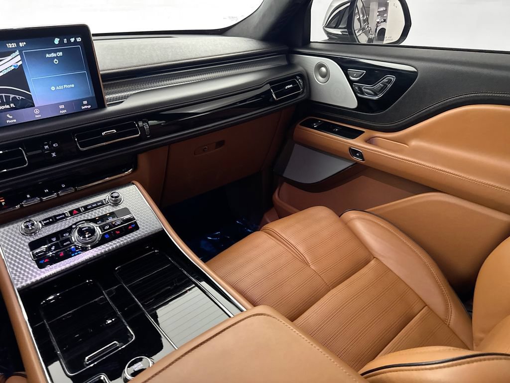 Used 2022 Lincoln Aviator Black Label AWD/4WD image 24