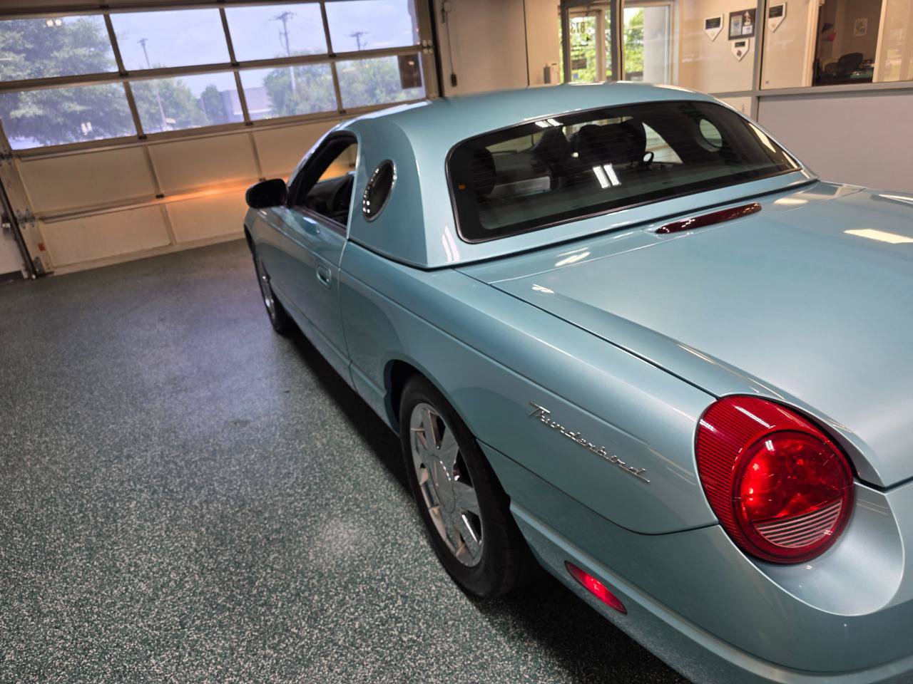 Used 2002 Ford Thunderbird RWD image 10