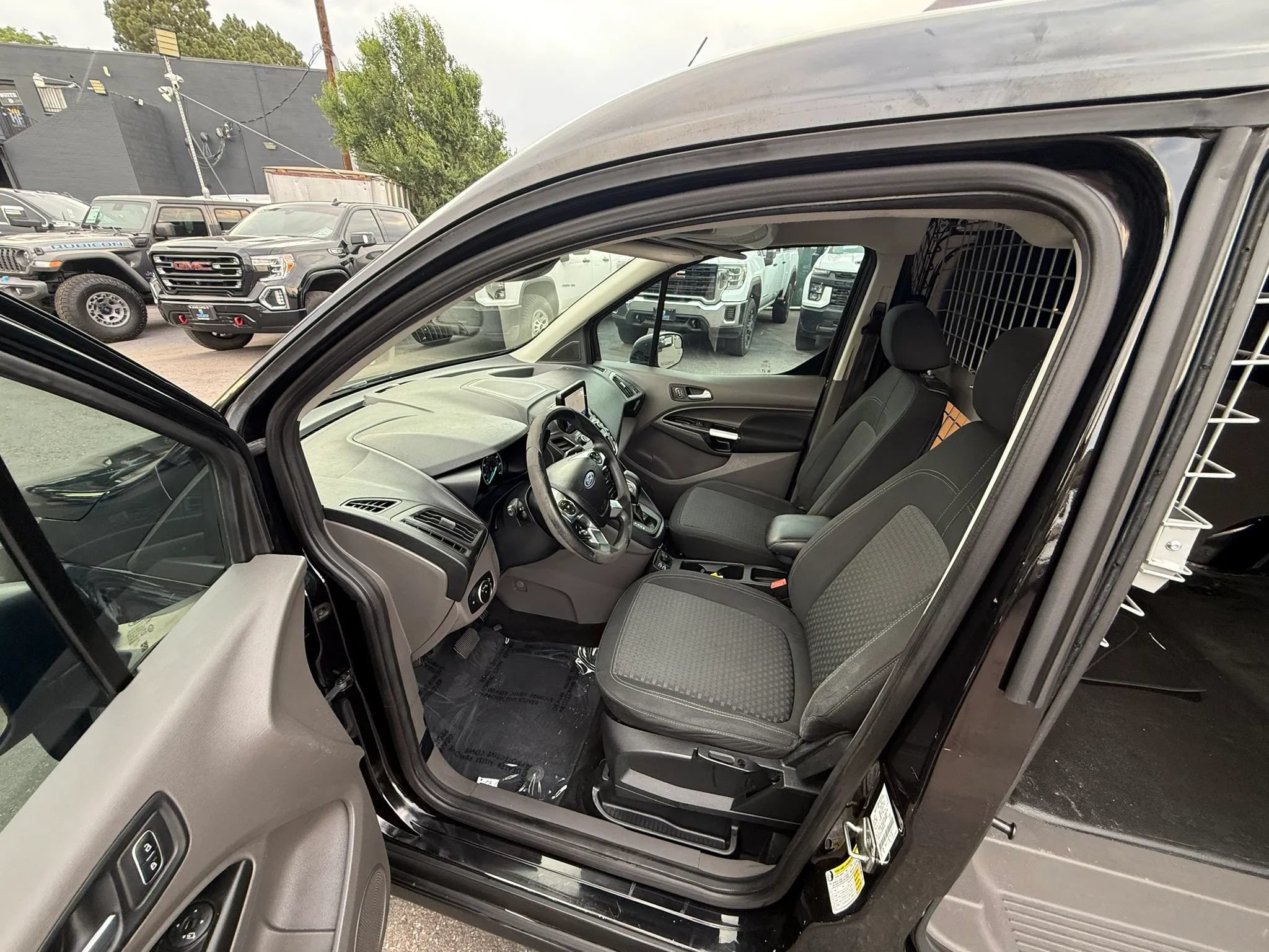 Used 2021 Ford Transit Connect XLT FWD image 12