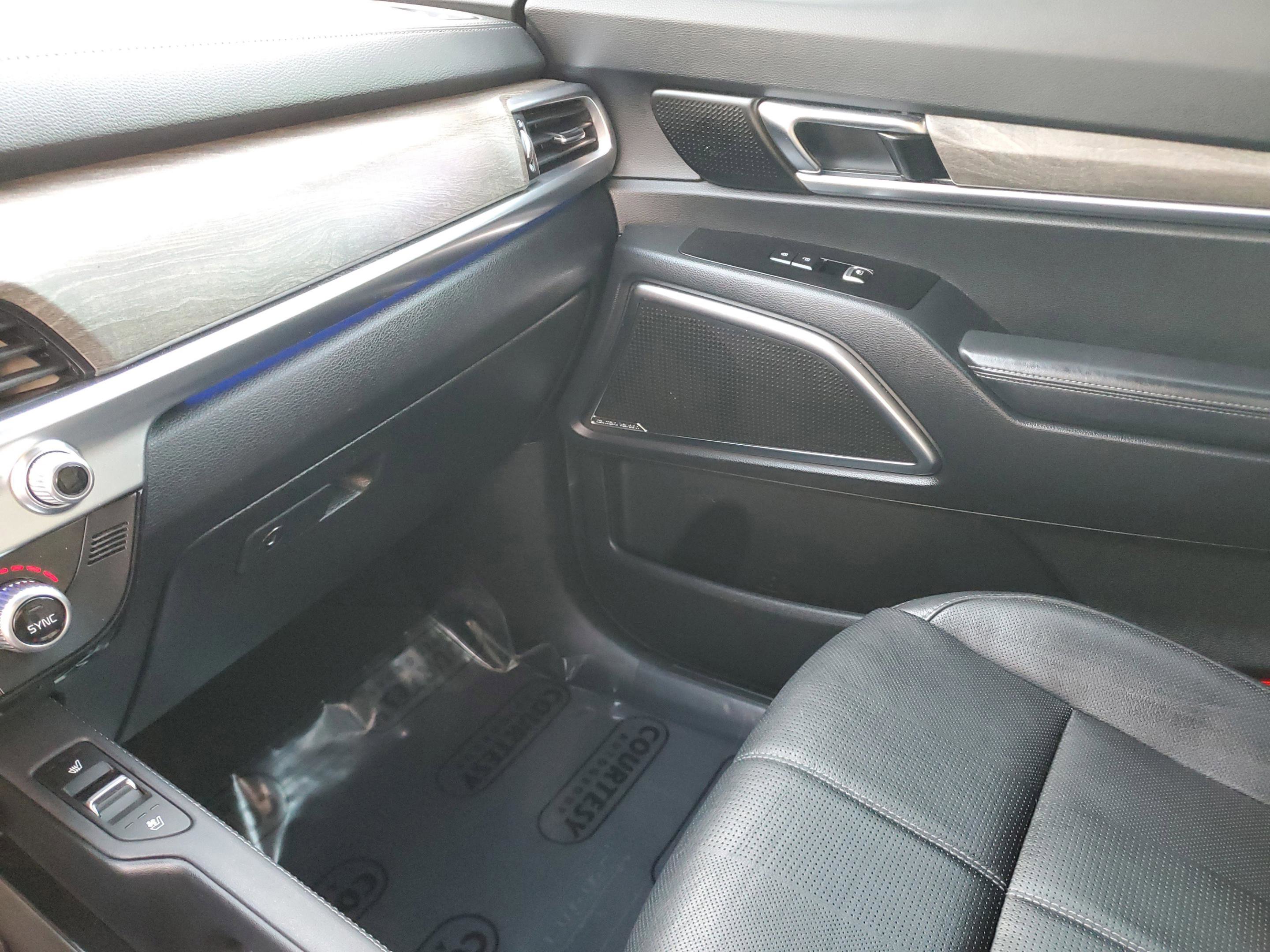 Used 2020 Kia Telluride SX image 24