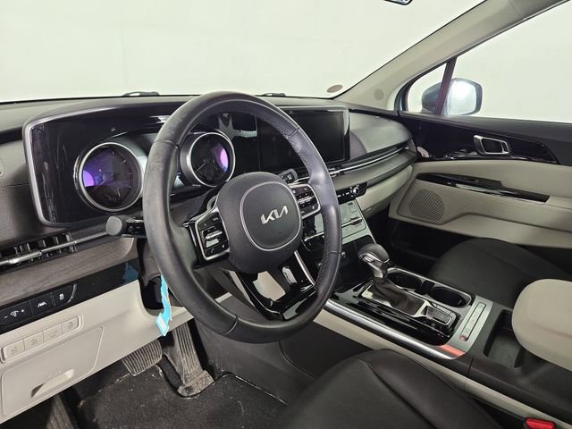 Certified 2023 Kia Carnival EX image 16