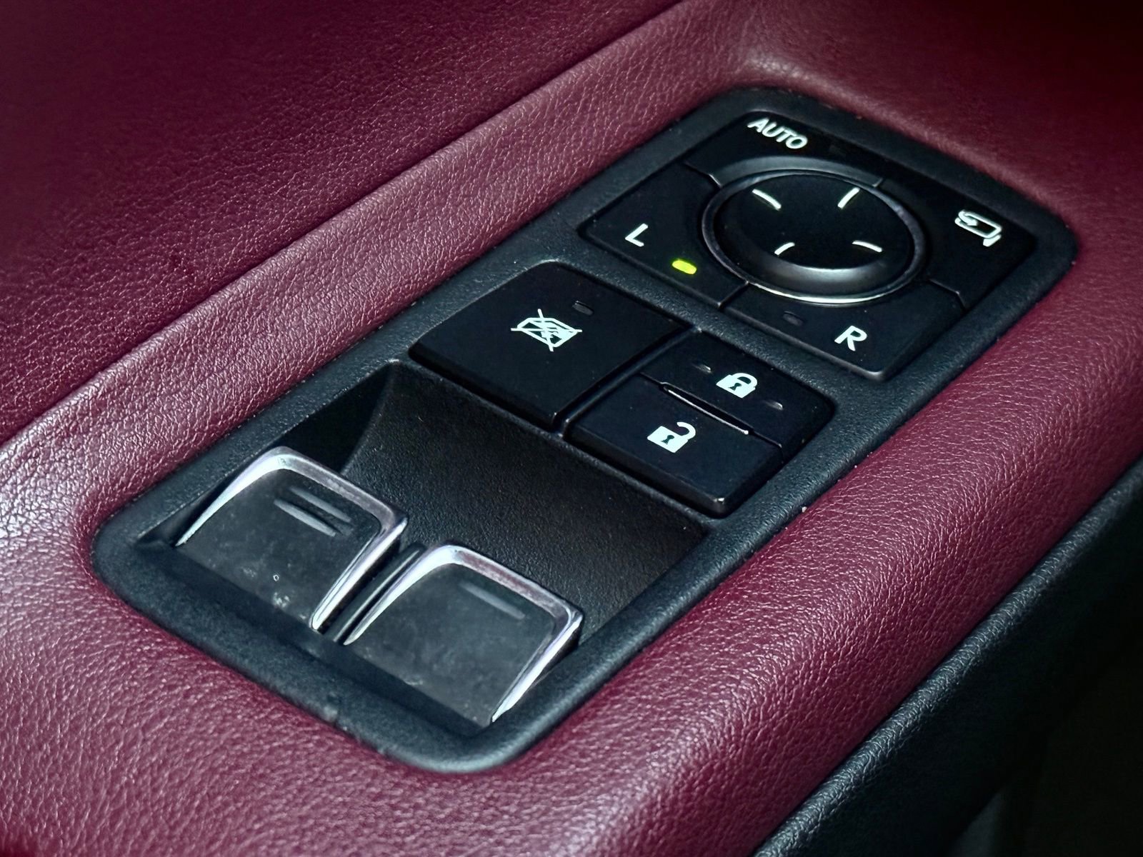 Used 2021 Lexus LC 500 Convertible w/ Touring Package image 31