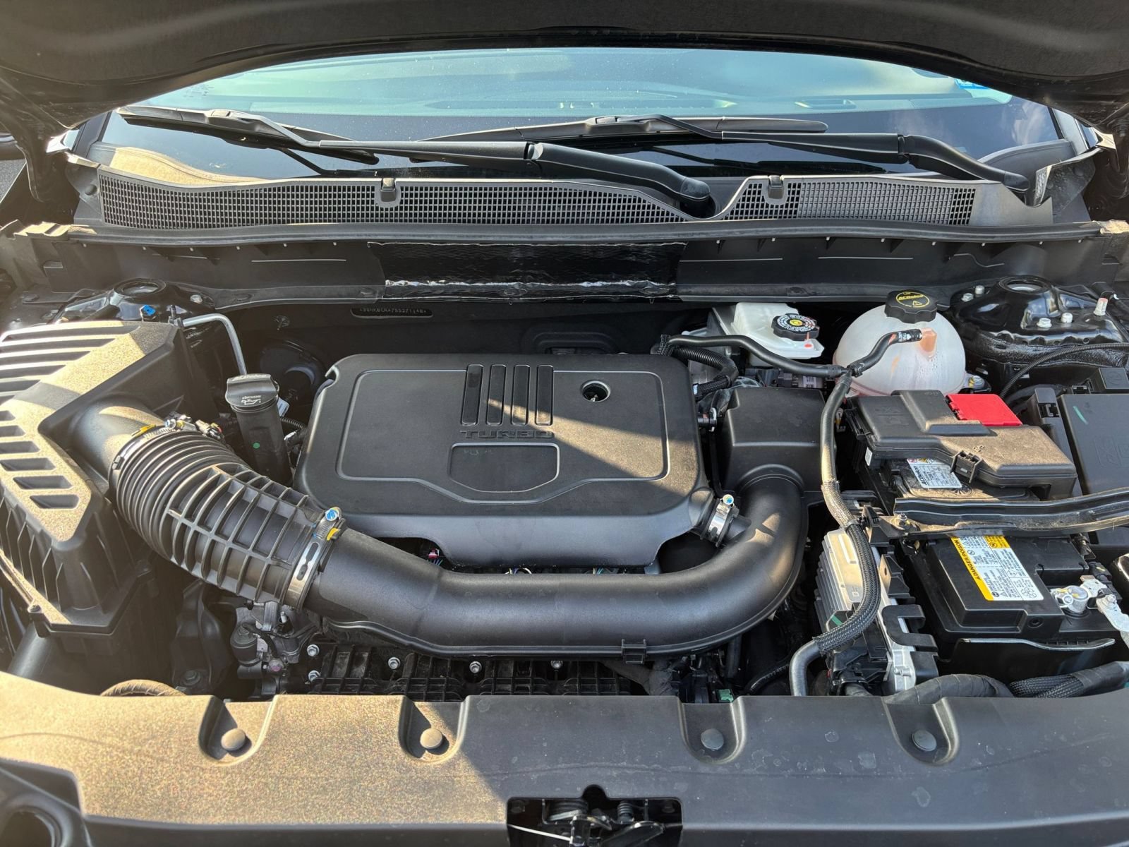 Used 2025 Chevrolet Blazer LT FWD image 32