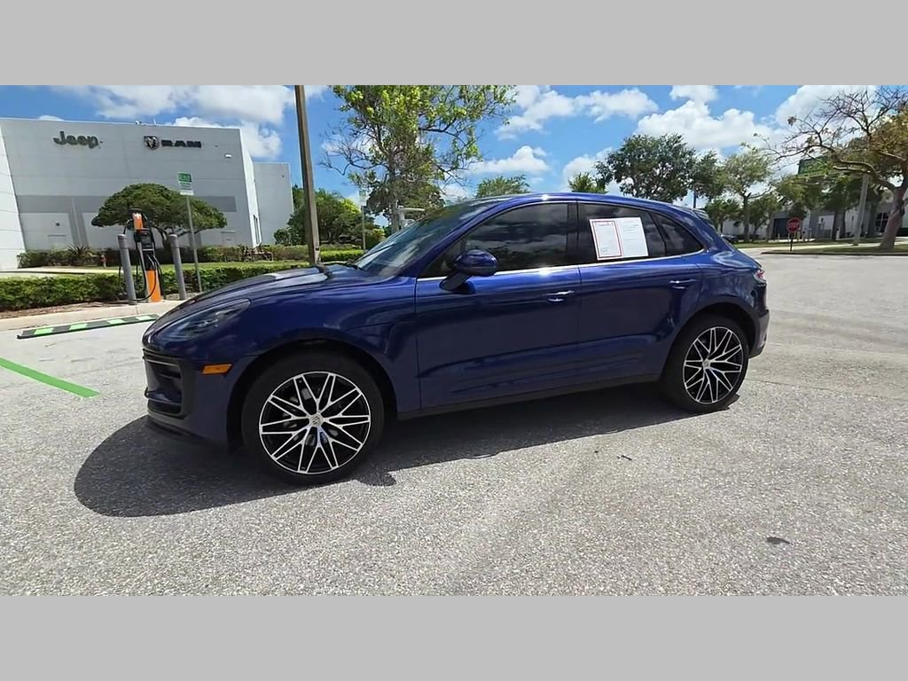 Used 2024 Porsche Macan w/ Premium Plus Package AWD/4WD image 46