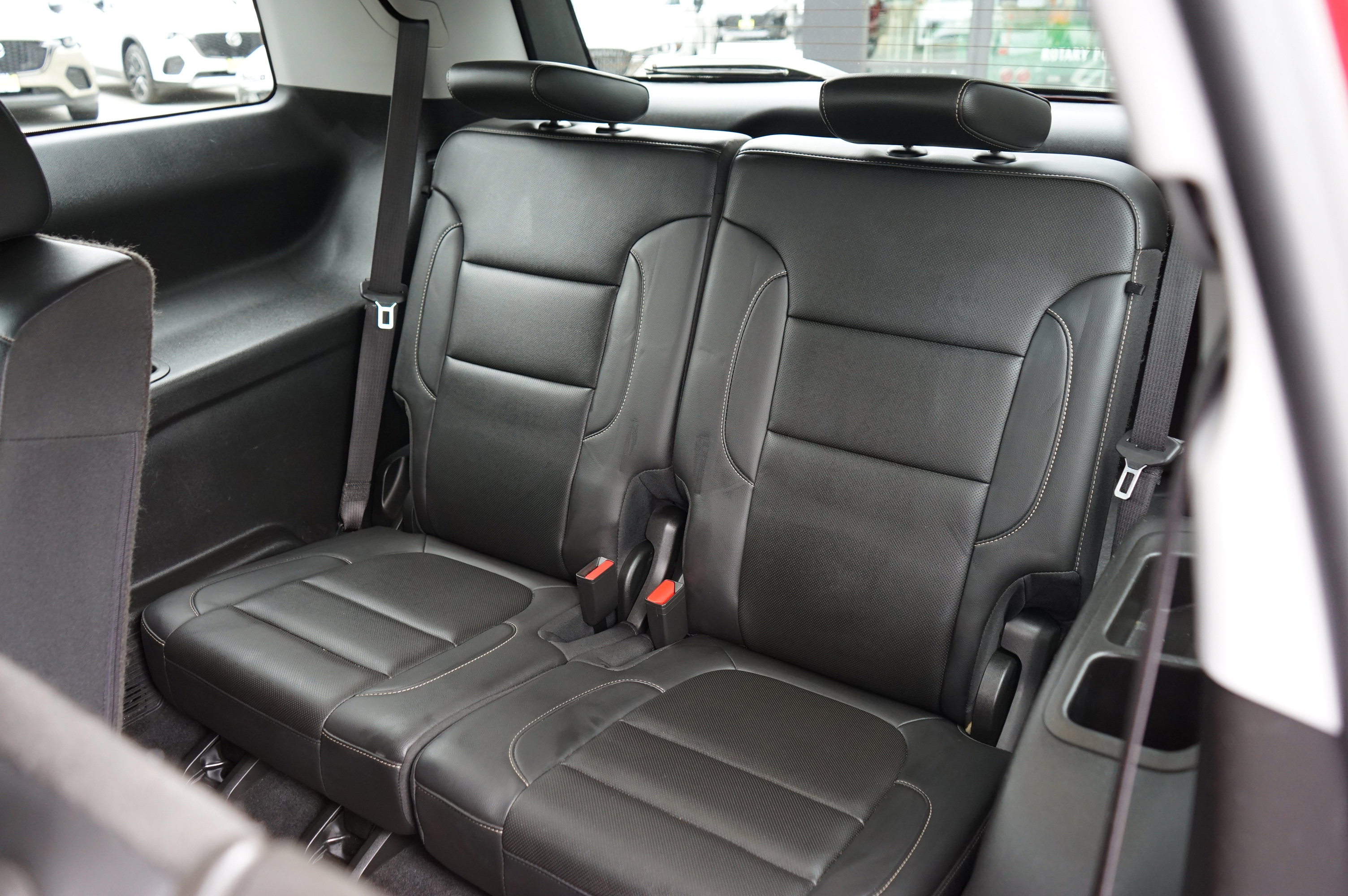 Used 2023 GMC Acadia SLT image 21