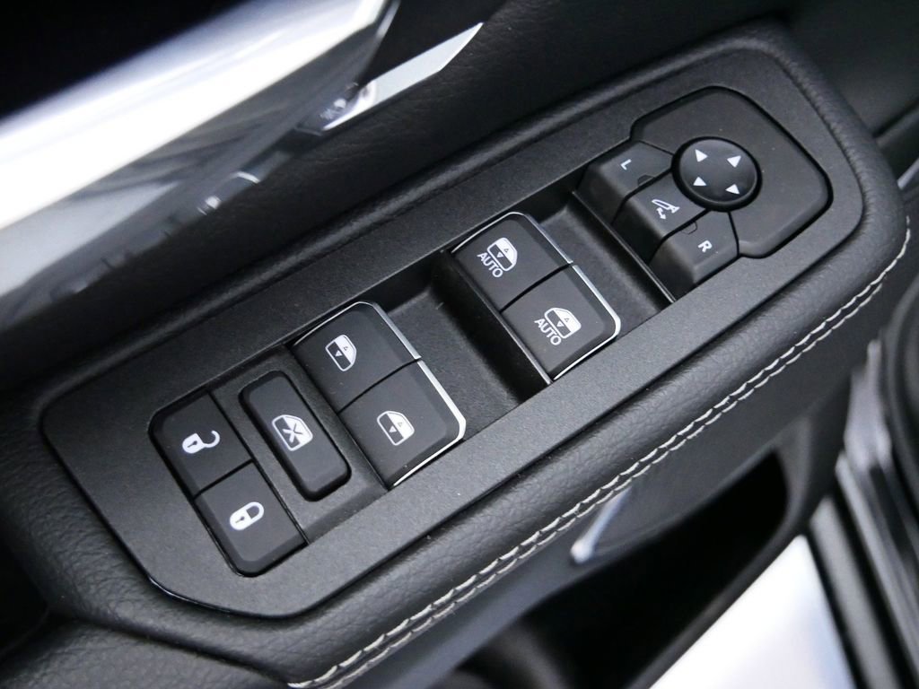 Used 2025 RAM 1500 Laramie w/ Sport Appearance Package image 37