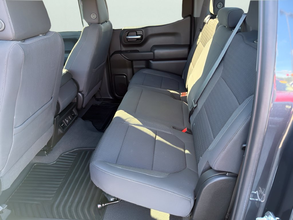 Used 2022 Chevrolet Silverado 1500 LT AWD/4WD image 12