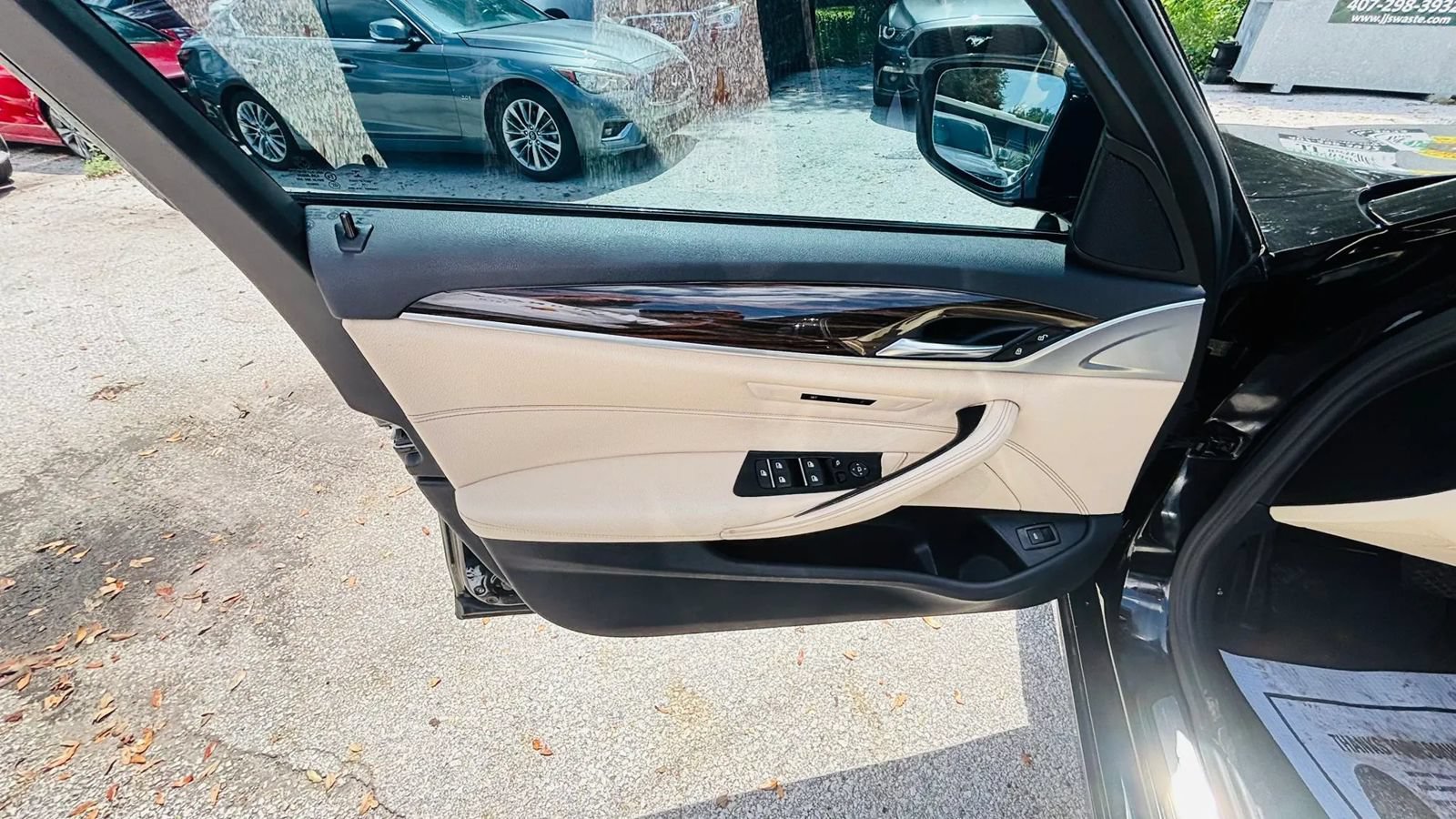 Used 2017 BMW 530i RWD image 11