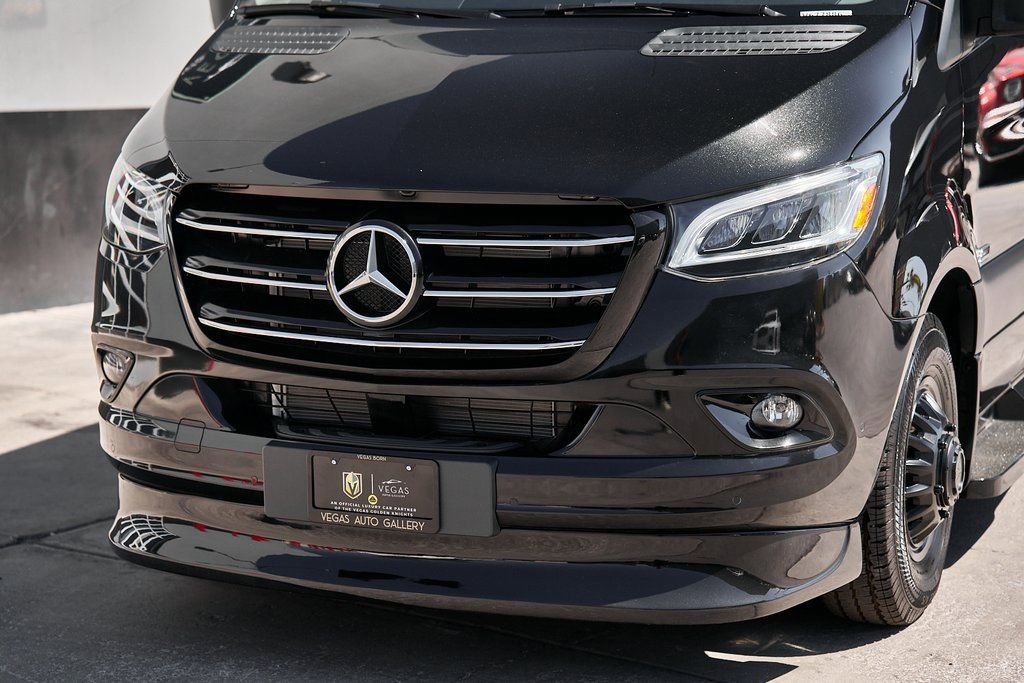 Used 2024 Mercedes-Benz Sprinter 3500 w/ Parking Package image 5