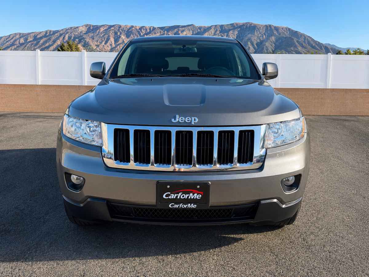 Used 2012 Jeep Grand Cherokee Laredo RWD image 2