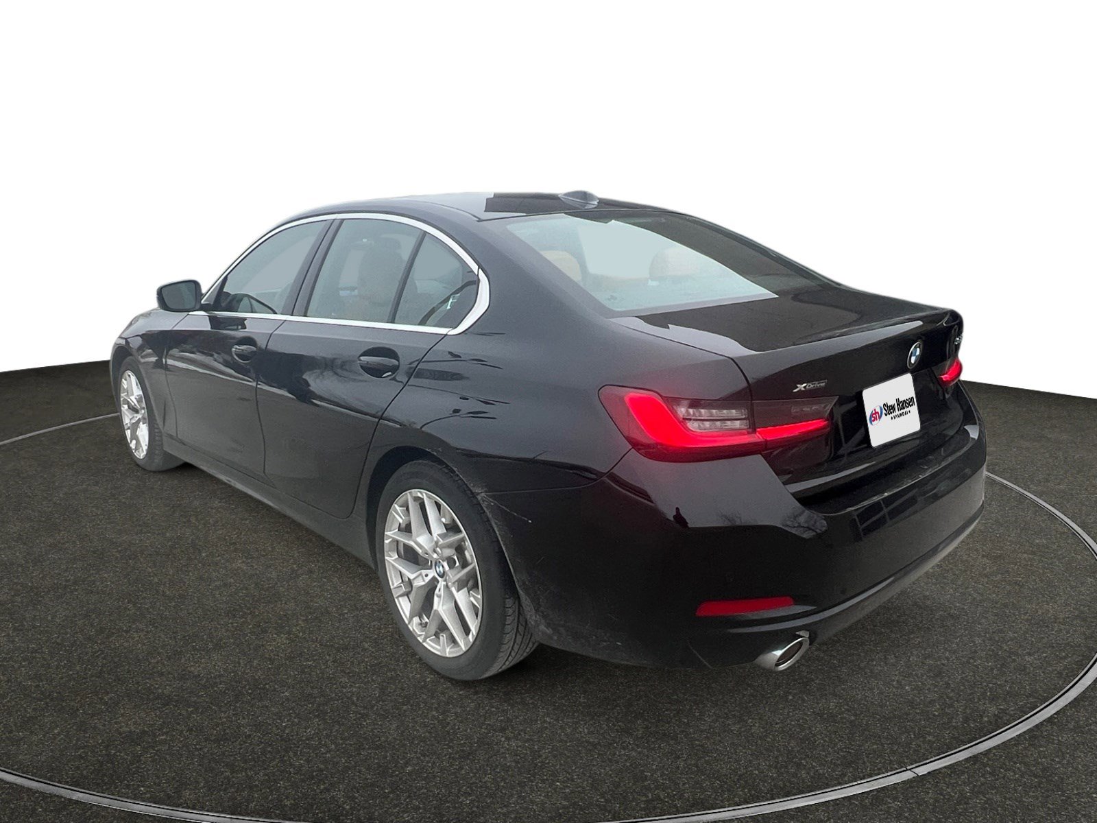 Used 2025 BMW 330i xDrive Sedan image 3