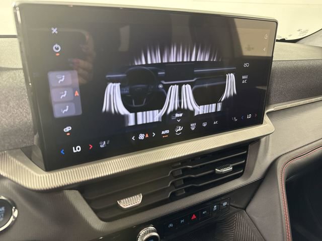 Used 2025 Ford Explorer ST-Line image 8