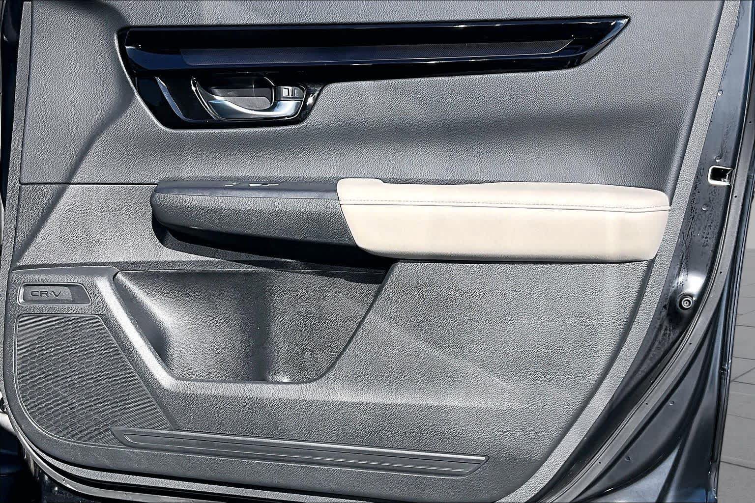 Used 2025 Honda CR-V EX-L image 26