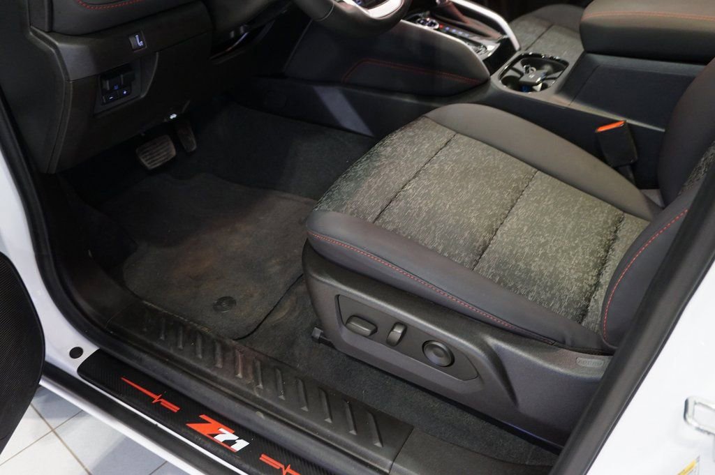 Used 2024 Chevrolet Colorado Z71 w/ Z71 Convenience Package 2 image 25