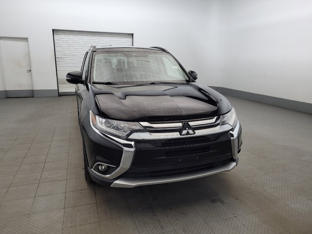 Used 2016 Mitsubishi Outlander SEL AWD/4WD image 14