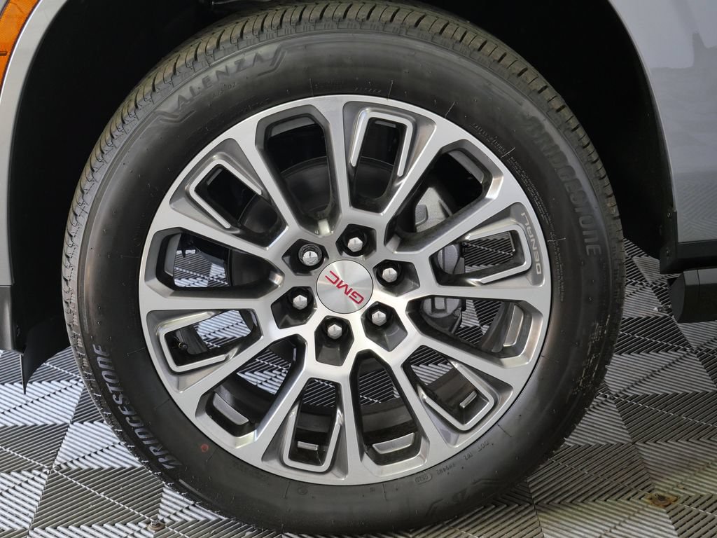 New 2026 GMC Yukon XL Denali w/ Sun & Power Step Package AWD/4WD image 9