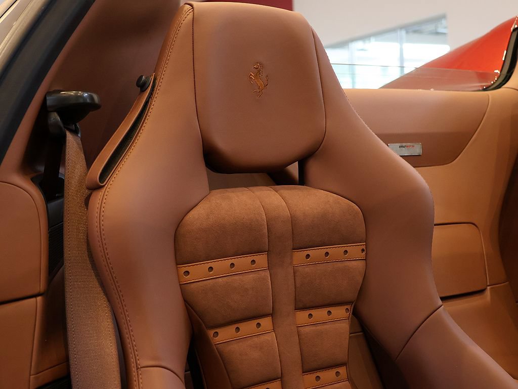 Certified 2023 Ferrari 812 GTS RWD image 40