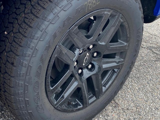 New 2026 Chevrolet Silverado 1500 Custom w/ Turbomax Blackout Package image 24