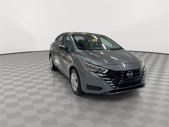 Used 2025 Nissan Versa S w/ Trunk Package image 13