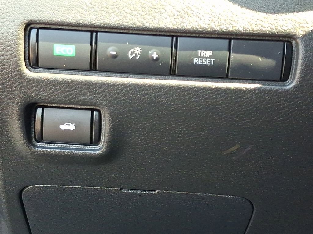 Certified 2023 Nissan Sentra SR w/ Electronics Package FWD image 24