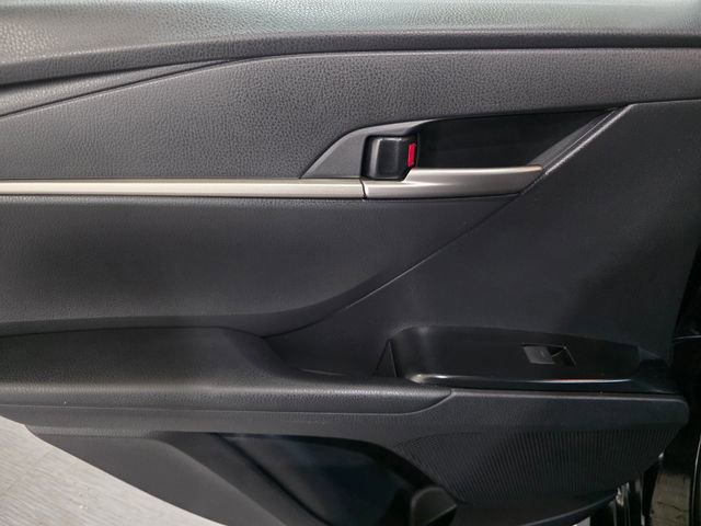 Used 2026 Toyota Camry LE image 11