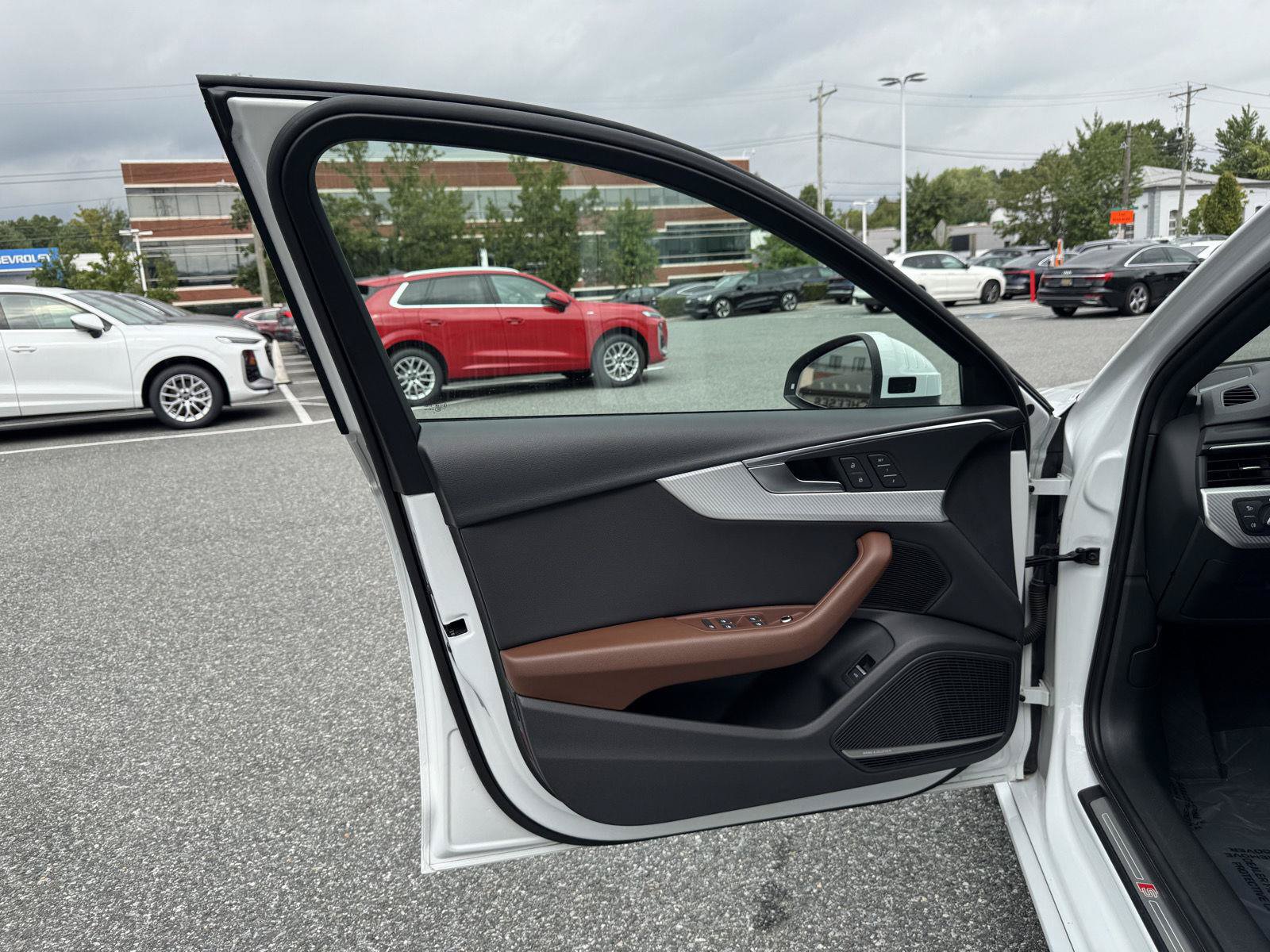 Used 2017 Audi A4 2.0T Premium Plus AWD/4WD image 21