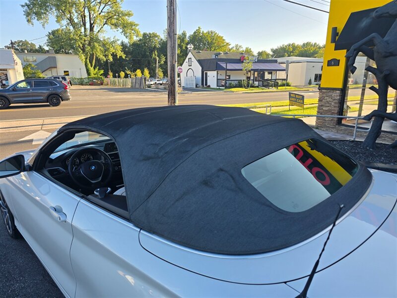 Used 2018 BMW 230i Convertible RWD image 23