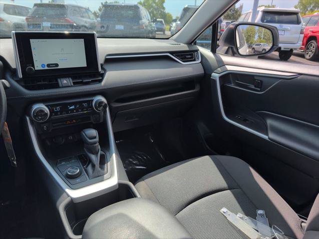 Certified 2025 Toyota RAV4 LE AWD/4WD image 14